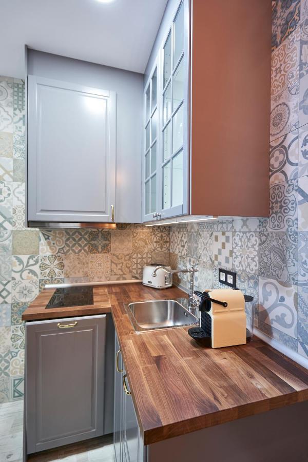 Plaza Chueca Apartment Madrid Exterior photo